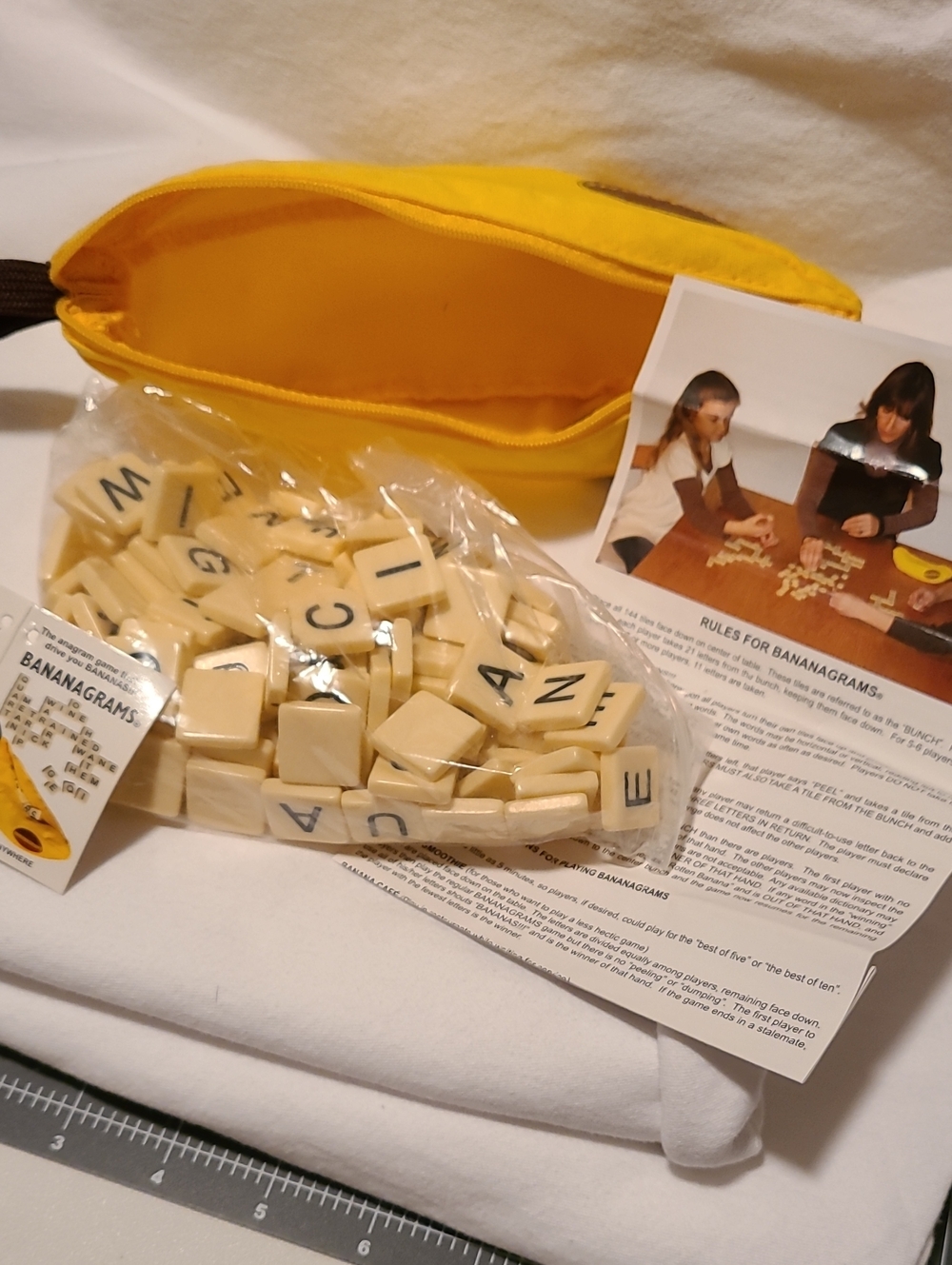 Banannagrams Tile Letter Word Game Banana Grams Yellow - Picture 4 of 11